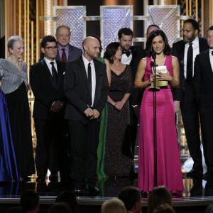 Joshua Jackson, Maura Tierney, Dominic West, Ruth Wilson, Sarah Treem and Julia Goldani Telles at event of The 72nd Annual Golden Globe Awards (2015)