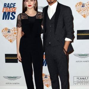 Avan JogiaZoey Deutch at the 21st Annual Race To Erase MS