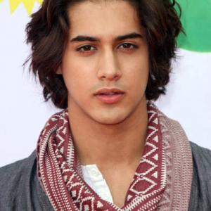 Avan Jogia at the 2011 Kids Choice Awards