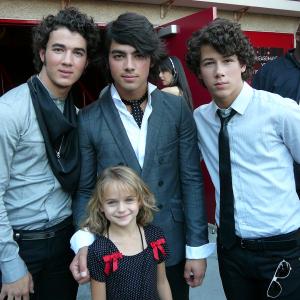 Joey King and the Jonas Brothers