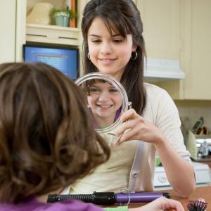 Still of Selena Gomez and Joey King in Ramona and Beezus 2010