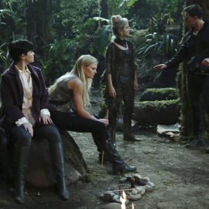 Still of Ginnifer Goodwin Rose McIver Jennifer Morrison and Josh Dallas in Once Upon a Time 2011