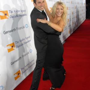 Helio Castroneves and Julianne Hough
