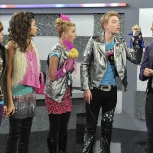 Still of R Brandon Johnson Bella Thorne Kenton Duty Caroline Sunshine and Zendaya in Shake It Up! 2010