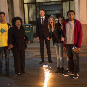 Still of Joel McHale, Yvette Nicole Brown, Alison Brie, Gillian Jacobs, Danny Pudi and Donald Glover in Community (2009)
