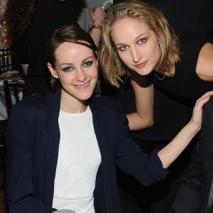 Leelee Sobieski and Jena Malone