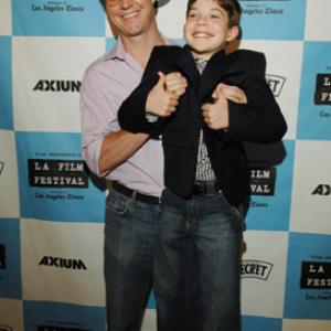 George Ratliff and Jacob Kogan at event of Joshua (2007)