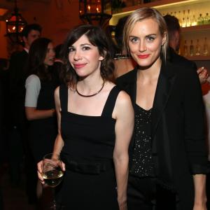 Carrie Brownstein and Taylor Schilling