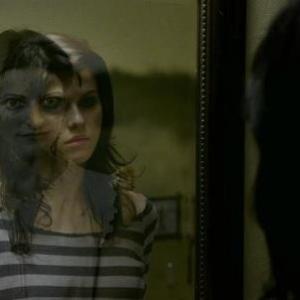 Dodie Brown and Alexandra Daddario in Texas Chainsaw 3D