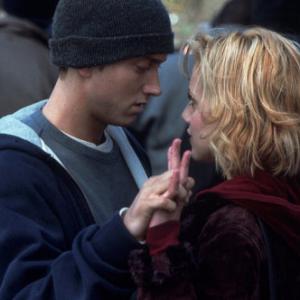 Still of Eminem and Brittany Murphy in 8 mylia 2002