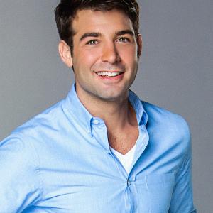 James Wolk in The Crazy Ones (2013)