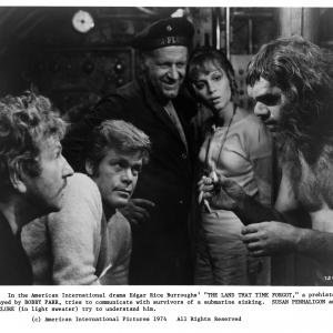Still of Doug McClure, Bobby Parr and Susan Penhaligon in The Land That Time Forgot (1975)