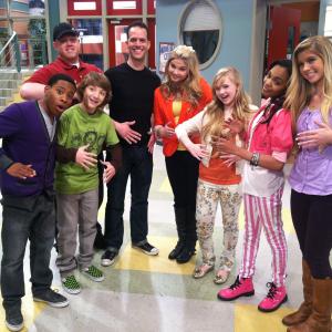 Chris F Bartlett and the cast of ANT Farm for the ScavANTger Hunt episode