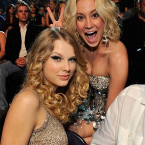 Kellie Pickler and Taylor Swift