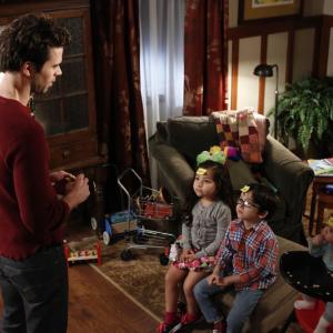 Still of Vivian Zink, David Walton, Ava Davila and Aaron Fernando in About a Boy (2014)