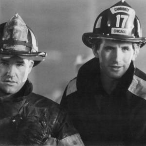 Still of William Baldwin and Kurt Russell in Backdraft 1991