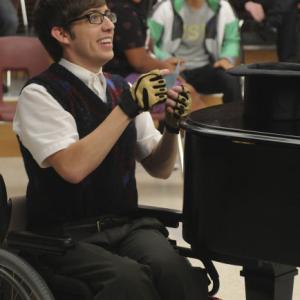 Still of Kevin McHale in Glee 2009