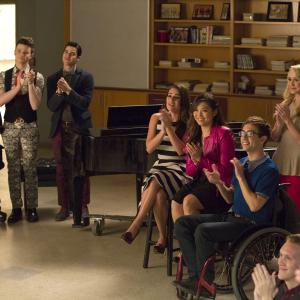 Still of Lea Michele Kevin McHale Chris Colfer Jenna Ushkowitz and Amber Riley in Glee 2009