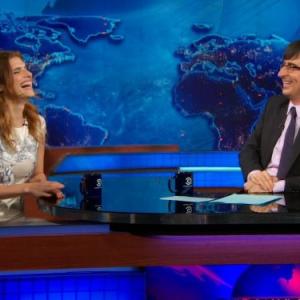 Still of John Oliver and Lake Bell in The Daily Show 1996