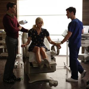 Still of Justin Bartha, Andrew Rannells and Georgia King in Nauja norma (2012)