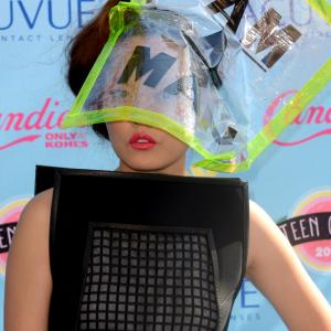 Hana Mae Lee attends 2013 Teen Choice Awards event