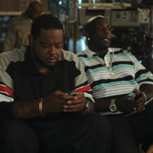Still of Kevin Brown and Grizz Chapman in 30 Rock 2006