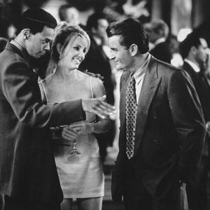 Still of Heather Locklear, Charlie Sheen and Chris Tucker in Money Talks (1997)
