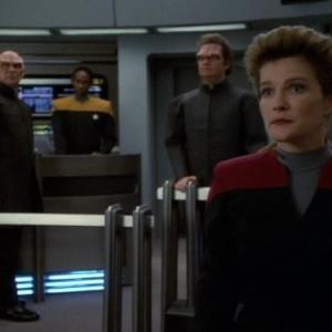 Still of Kate Mulgrew Kelly Connell Alan Oppenheimer and Tim Russ in Star Trek Voyager 1995