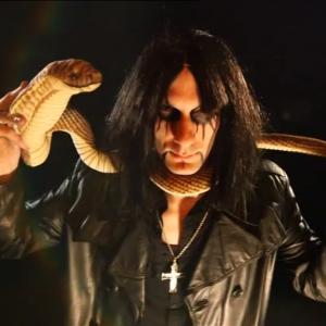 George Tounas as Alice Cooper in TV series Galileo produced by southbrowse broadcasted on ProSieben 2015