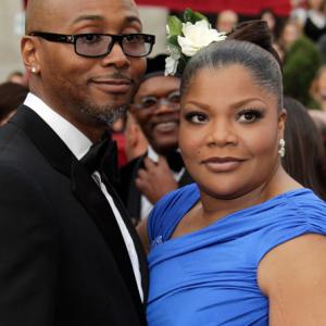 MoNique and Sidney Hicks at event of The 82nd Annual Academy Awards 2010