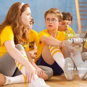Natalie Alyn Lind and Sean Giambrone on ABCs The Goldbergs