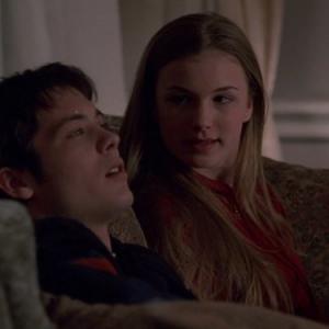 Still of Emily VanCamp and Mike Erwin in Everwood 2002