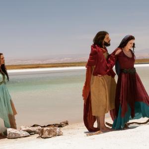 Nanda Ziegler, Guilherme Winter and Carla Regina filming in the Atacama desert, Chile, fo José do Egito (TV series 2013).