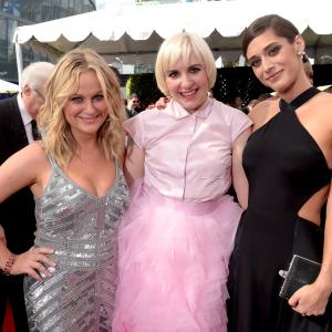 Lizzy Caplan, Amy Poehler and Lena Dunham at event of The 66th Primetime Emmy Awards (2014)