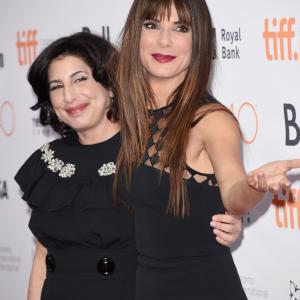 Sandra Bullock and Sue Kroll at event of Our Brand Is Crisis (2015)