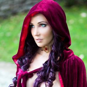 MelisadreGame of Thronesinspired cosplay shoot
