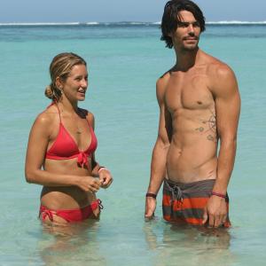 Still of Whitney Duncan and Keith Tollefson in Survivor (2000)