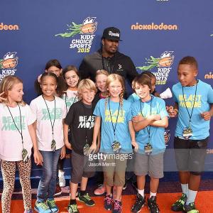 The Marshawn Lynch Challenge Kids at The 2015 Kids Choice Sports for Nickelodeon!