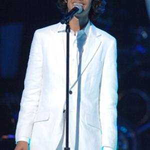 Sanjaya Malakar at event of American Idol: The Search for a Superstar (2002)