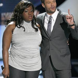 Still of Ryan Seacrest and LaKisha Jones in American Idol: The Search for a Superstar (2002)