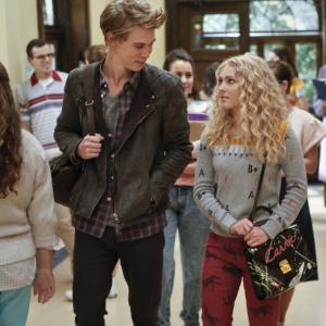 Still of AnnaSophia Robb and Austin Butler in The Carrie Diaries 2013