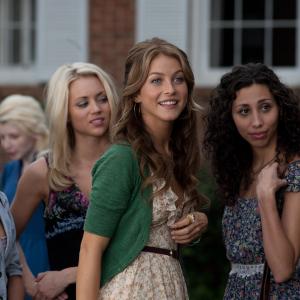 Still of Julianne Hough and Ziah Colon in Pamise del sokiu 2011
