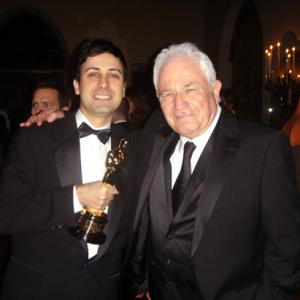 Keya Morgan and David Seidler at the Academy Awards 2011 with an Oscar for The Kings Speech