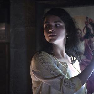 Still of Eve Harlow in The 100 2014