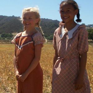 Samantha and actress Kaylee Beth Dodson on the set of Tropic Thunder