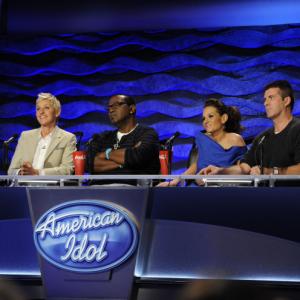 Still of Ellen DeGeneres, Simon Cowell, Randy Jackson and Kara DioGuardi in American Idol: The Search for a Superstar (2002)