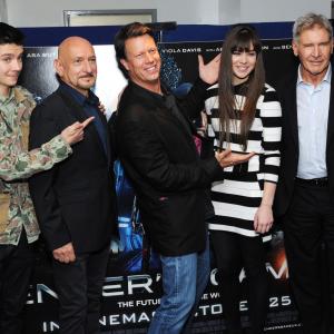 Harrison Ford Ben Kingsley Gavin Hood Asa Butterfield and Hailee Steinfeld at event of Enderio zaidimas 2013