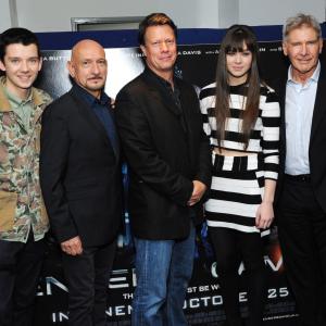 Harrison Ford, Ben Kingsley, Gavin Hood, Asa Butterfield and Hailee Steinfeld at event of Enderio zaidimas (2013)