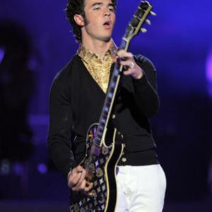 The Jonas Brothers and Kevin Jonas at event of American Idol The Search for a Superstar 2002