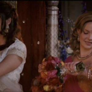 Erin Fogel and Katherine Heigl in a still from 27 Dresses